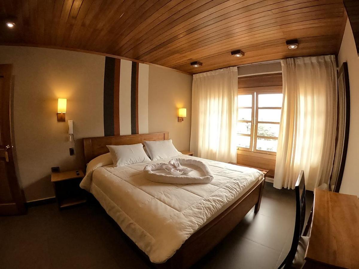 Hotel Heidinger Оксапампа Экстерьер фото